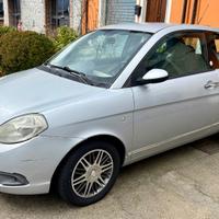 Lancia Ypsilon 1.4 Platino Ecochic GPL