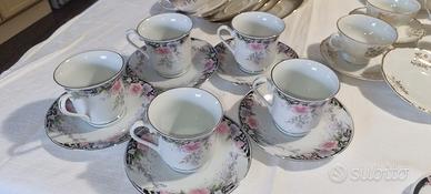 Servizi da caffè e tè antichi in porcellana