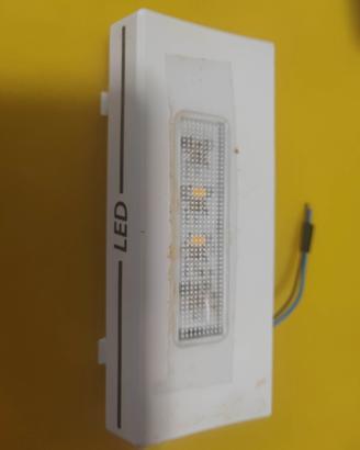 led per frigorifero Whirlpool 