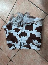 Shorts/Pantaloncini di jeans muccati