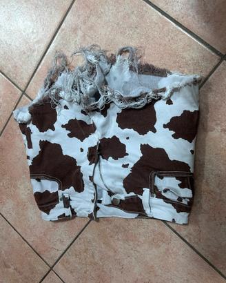 Shorts/Pantaloncini di jeans muccati
