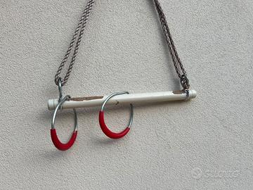 Giochi da giardino: barra con anelli