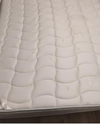divano letto matrimoniale 