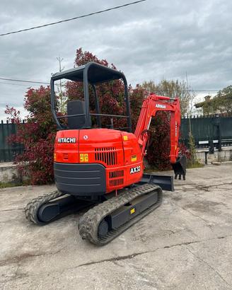 E176 Escavatore 32 q.li girosagoma
