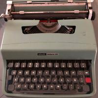 Macchina per scrivere Olivetti manuale Lettera 32