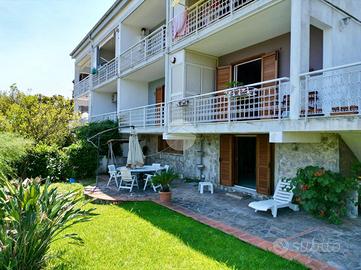 5 LOCALI A SANTA MARINA