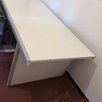 Tavolo da ufficio o da lavoro