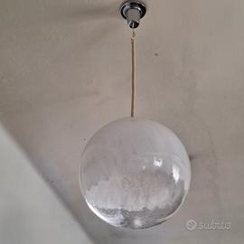 Lampadario a globo in vetro di Murano anni '60