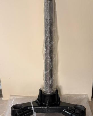 Piantone forcella booster