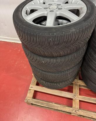 Cerchi e gomme mercedes