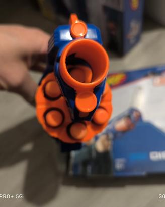 Fucile Nerf e bersaglio mobile 