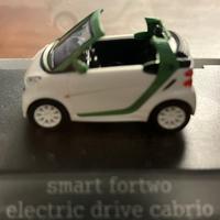 modellino Smart ED fortwo cabrio (originale)