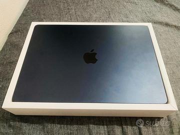 Macbook air  15 inch A2941