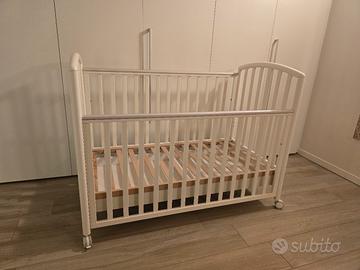 Lettino marca Pali laccato bianco