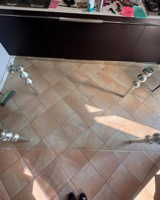 Tavolo in vetro Kare Design