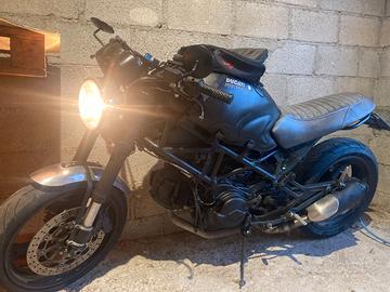 Moto Ducati Monster 400