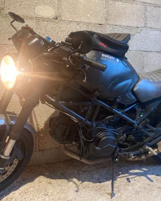 Moto Ducati Monster 400