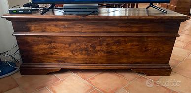 Cassapanca d’epoca in legno massello