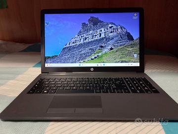 L'HP 255 G7 8 ram ddr4 256 ssd