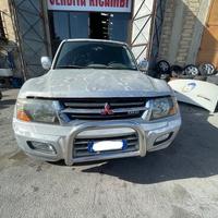 Ricambi Mitsubishi Pajero DiD 3.2 diesel del 2000