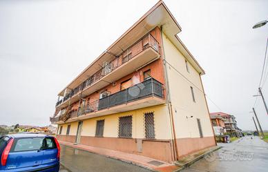 2 LOCALI A BOSCONERO
