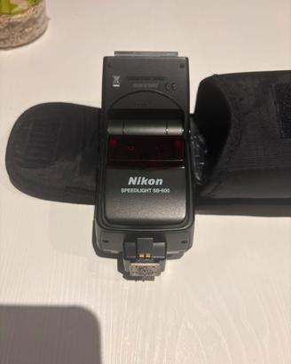 Nikon Speedlight SB-600
