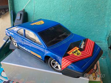Modellino Ferrari Mondial 8 radiocomandata 1:24