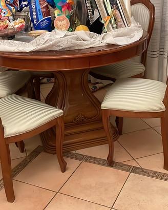 Tavolo e tavolino basso da salotto