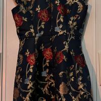 Abito elegante ricamato