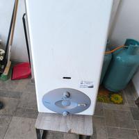 Scaldabagno elettrico a metano BERETTA