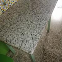 Tavolo con marmo