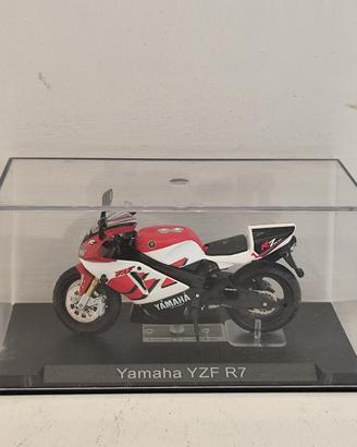 Modellino Moto Yamaha YZF R7 1:24