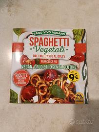Spaghetti vegetali dall'antipasto al dolce 