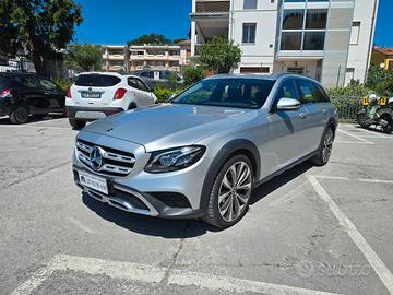 Mercedes E 220 D Premium 4Matic 9G-Tronic Plus Sta