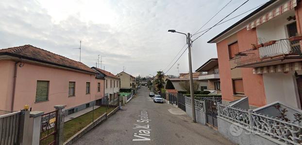 Ampio Bilocale con balcone a Seveso Altopiano