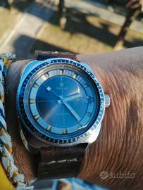 revue diver sector dial vintage