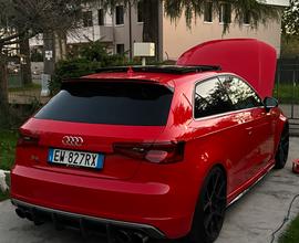 Audi S3 quattro s-tronic