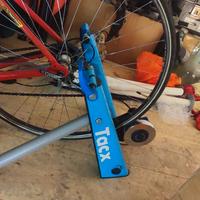 rullo bici allenamento indoor 