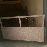 Cancello per bambini in  legno dipinto a mano