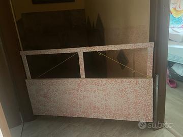 Cancello per bambini in  legno dipinto a mano