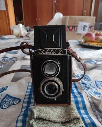 macchina fotografica da collezione 