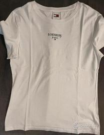 Maglia T-shirt Tommy jeans