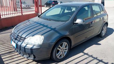 VOLKSWAGEN Golf 1.9 TDI DPF 5p. Blue-T