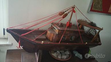 Modellino Peschereccio barca pesca