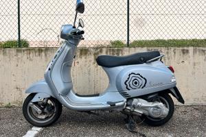 Vespa LX 150