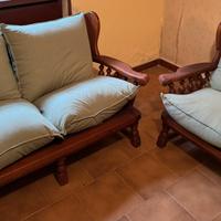 Divano due posti e poltrona