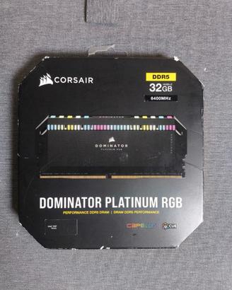 Kit RAM DDR5 32GB 6400MHz CL32 Dominator Platinum