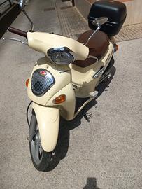 Kymco People 50