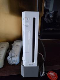 Nintendo Wii + 2 Controller + Wii Sport