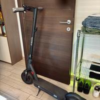 Monopattino elettrico Xiaomi scooter 5